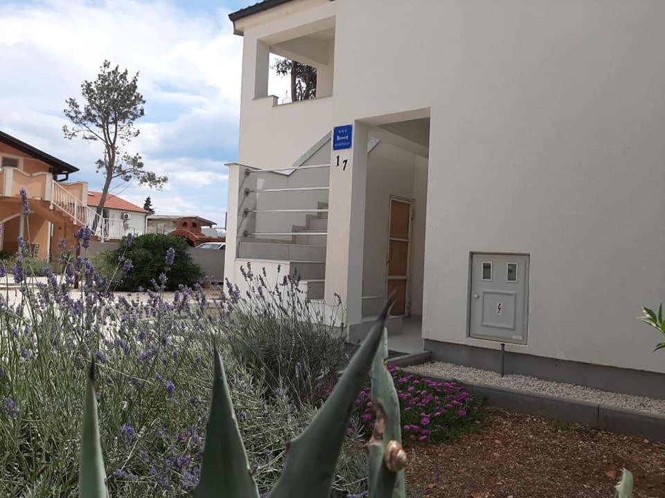 Apartman Bunaric Vir Ngoại thất bức ảnh