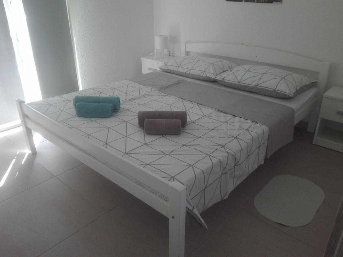 Apartman Bunaric Vir Ngoại thất bức ảnh