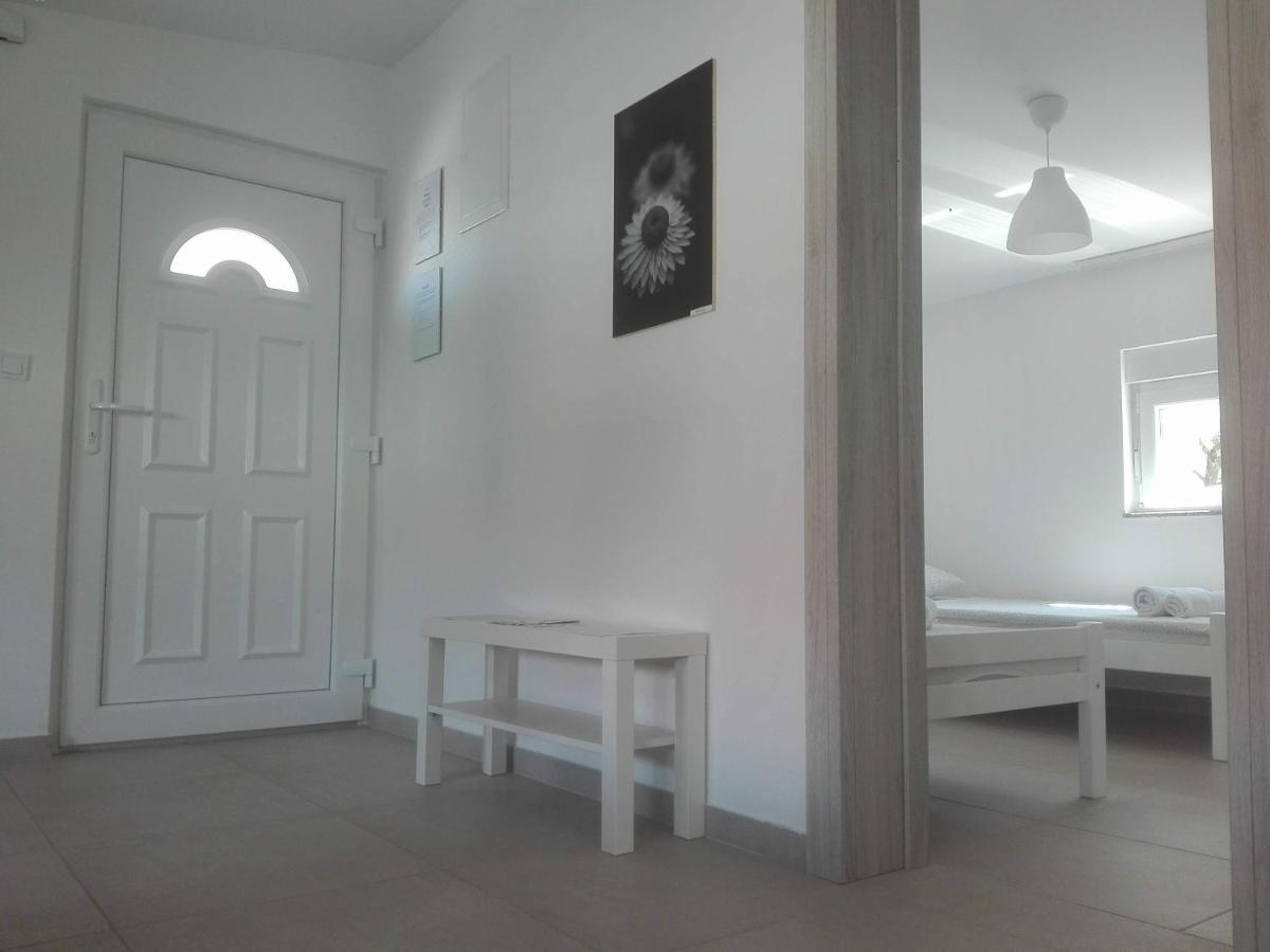 Apartman Bunaric Vir Ngoại thất bức ảnh