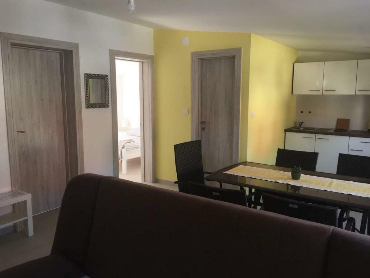 Apartman Bunaric Vir Ngoại thất bức ảnh