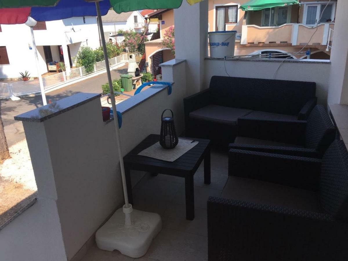 Apartman Bunaric Vir Ngoại thất bức ảnh