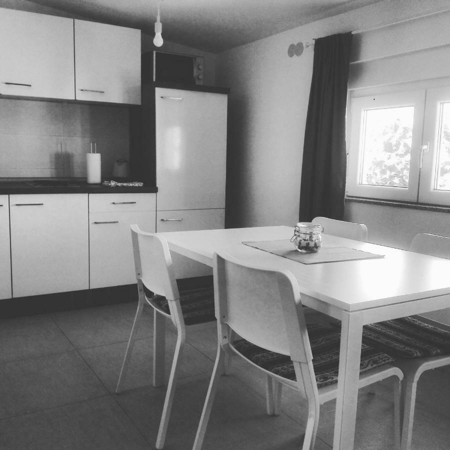 Apartman Bunaric Vir Ngoại thất bức ảnh